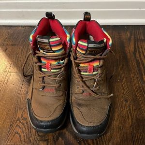 Ariat Women’s Terrain Boots Size 10 Aztec